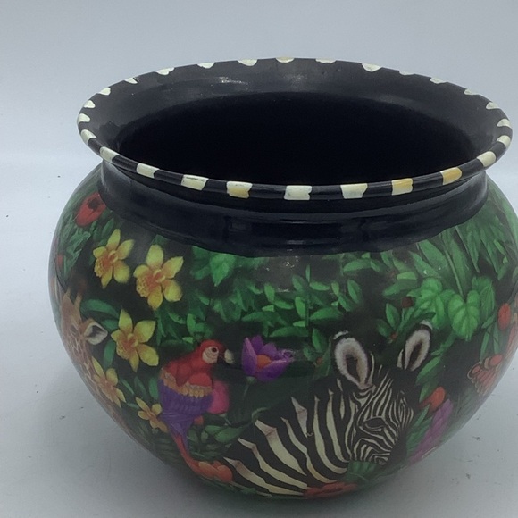 Decoupage Zebra/Giraffe Wildlife on Black Painted Glass Vase/Bowl - Picture 6 of 10